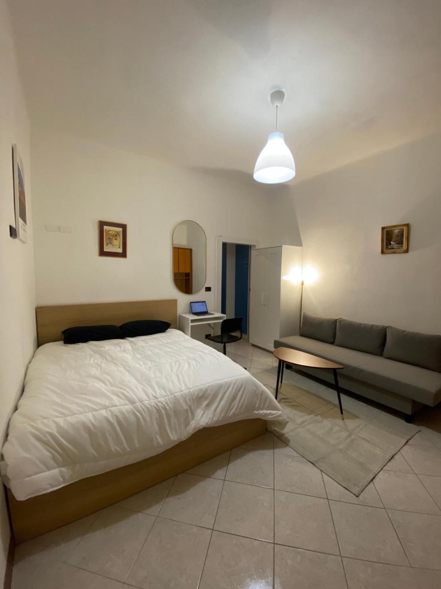 Lake Front Apartments, Лекко Номер фото